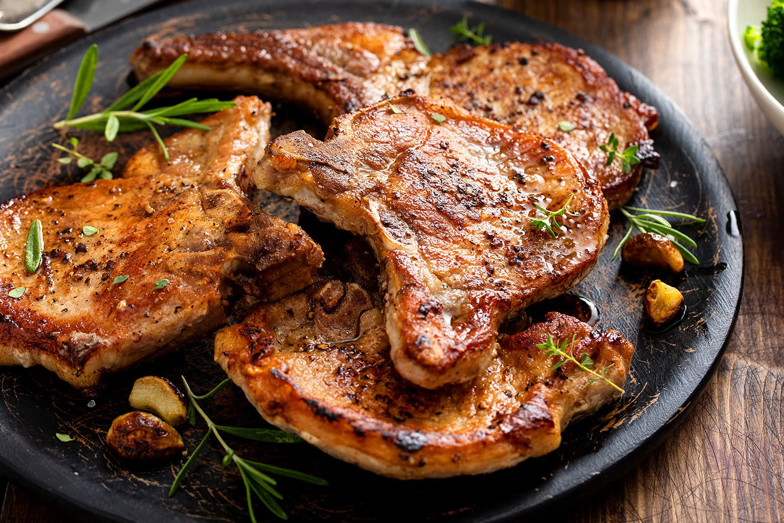 Pork Chops with Quick Pan Glaze